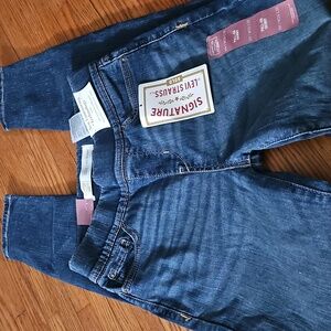 Signature by Levi Strauss Women's Blue Jeans